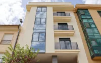 TeneaHome - Escuelas Pías - Balkoner