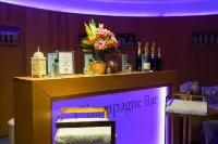 De Vere Cotswold Water Park - spa