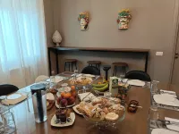 Anita & Garibaldi - breakfast