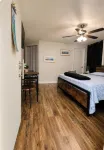 Studio at family home  recently remodeled, free wifi ,and live tv - Homestays
