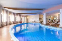 Athina Palace Resort & Spa - Uima-altaat