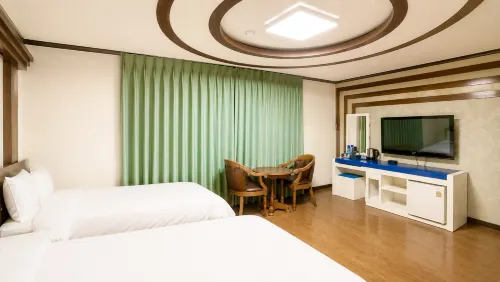 Goodstay Feel Motel Mokpo - Bãi đậu xe
