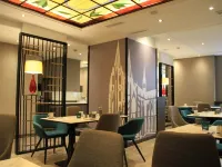 Hotel Lyskirchen Köln Отели рядом с достопримечательностью «Станция метро Ulrepforte»