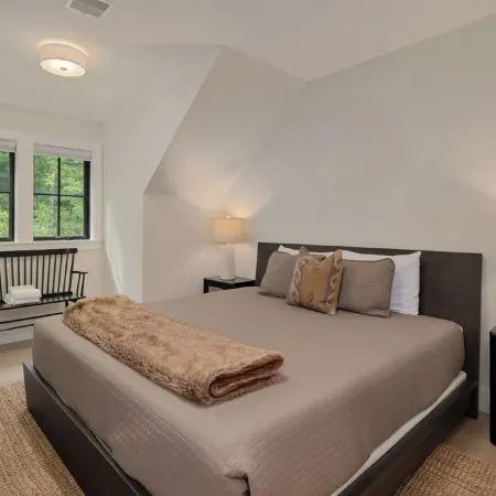 New Luxury 5Br Stowe Townhome, Sleeps 12 + Arcade Room, Foliage & Bike Trails