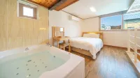 Gapyeong Arom Spa Pension - parking