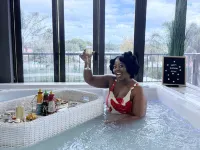 Africa Paradise Airport Boutique Hotel - Hot Tub