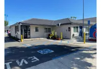 Motel 6 Tustin, CA – Orange County - parking