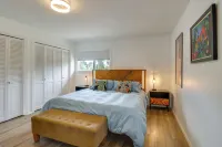 Mid-century Home on Canyon-edge With Stellar Views - Wifi