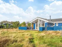 Luxury Retreat Near Beach - 2-Star