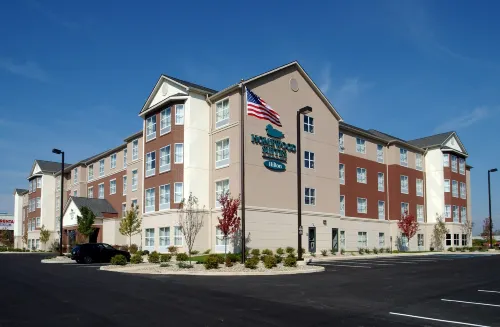 Homewood Suites by Hilton Bloomington - 3-Star