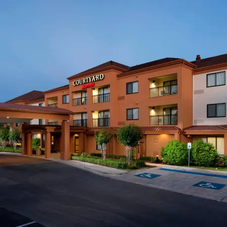 Courtyard Brownsville