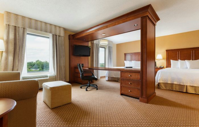 Hampton Inn & Suites Detroit/Chesterfield Township