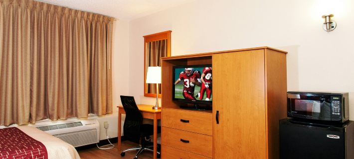 Red Roof Inn Fargo - I-94/ Medical Center Hotels in Cass County