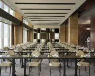 Four Seasons St. Louis - business