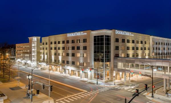 DoubleTree by Hilton Evansville