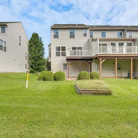 Charming Bellefonte Townhome Near Penn State!