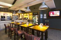 Premier Inn Kidderminster - servizio colazione