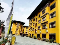 Tashi Namgay Grand - parking