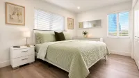 3Br Guitar House + Poker Lounge Near Hard Rock - 4-Star