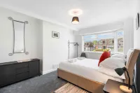 Coral Haven With Parking | By My Getaways - 2-Star