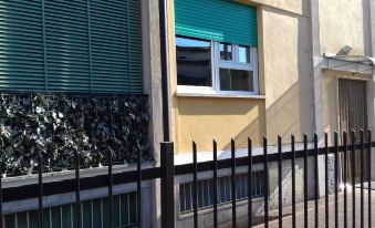 Arona-Lake Maggiore Apartment in Quiet Area Suitable for Families