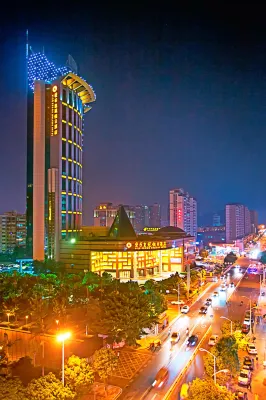 石獅愛樂皇冠假日酒店 鄰近石獅市永寧嗨森遊樂園的酒店