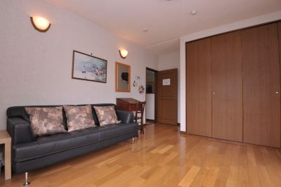 スペーシャスルーム 団体・合宿・ペット歓迎♪源泉かけ流しの貸し別荘ともみ山荘の写真