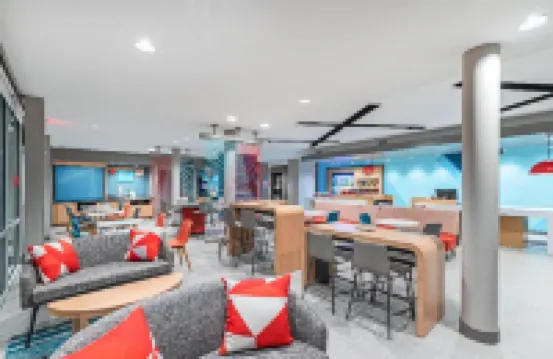 avid hotel BENTONVILLE - ROGERS by IHG