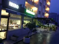 Ribeiro Hotel Отели в г. 