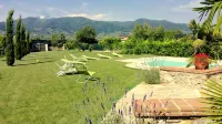 Villa in Lucca Placed in a Residential Area, All Services Nearby - Kolam Renang Peribadi