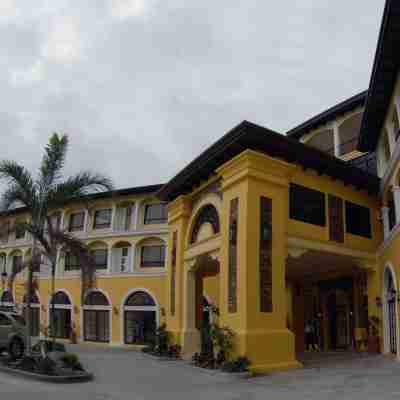Planta Centro Bacolod Hotel & Residences Hotel Exterior