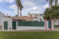 A14 - Cozy Torraltinha Apartment
