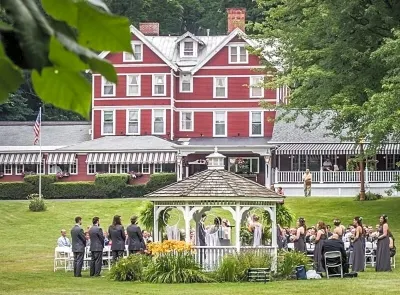 Springside Inn Hotels in Auburn