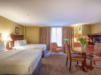 Clarion Collection Hotel Arlington Court Suites Hotels near Abner Cloud House