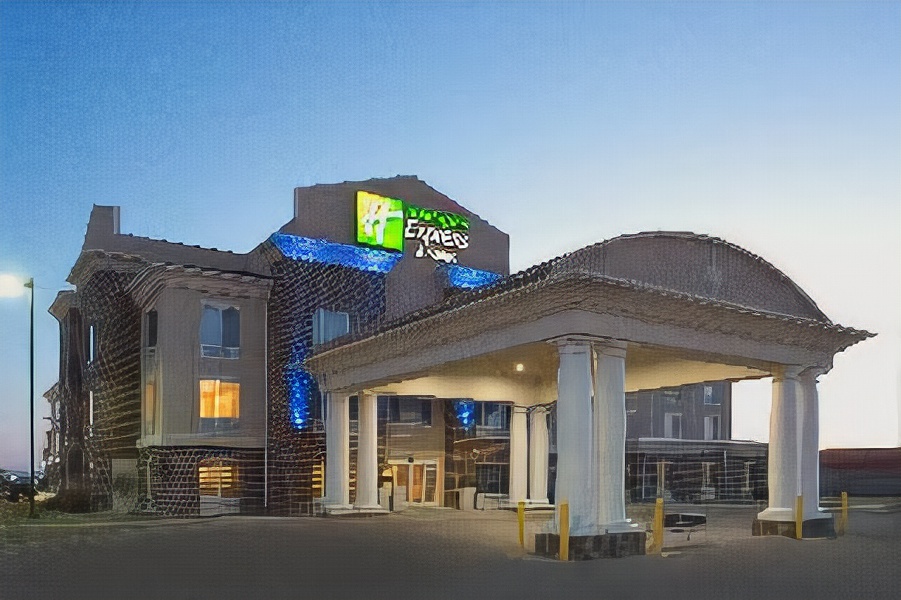 Hampton Inn & Suites Minot