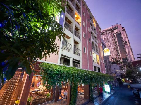 10 Best Hotels Near Lebua Wellness Bangkok 22 Trip Com