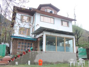 The Royal Foot Hill Pahalgam