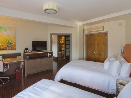 The Tudor Arms Hotel Cleveland - a DoubleTree by Hilton