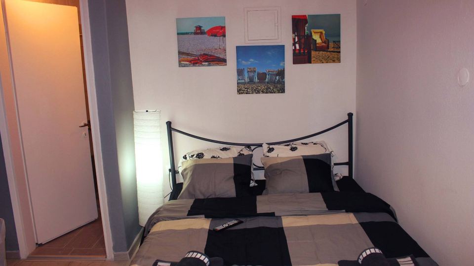 Amazing Studio Next 2 Center only 10 minutes