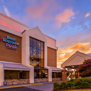 Best Western Plus Austin Central Отели рядом с достопримечательностью «Гора Боннел»