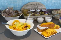 Logis Hôtel les Pins - Opéralia Hotels in Balaruc-les-Bains