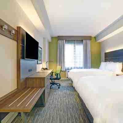 Holiday Inn Express Whitby Oshawa Rooms