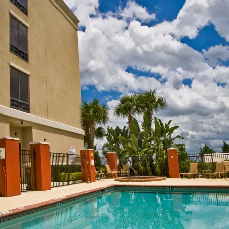 Holiday Inn Express & Suites LAKE PLACID by IHG