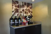 Red Roof Plus+ Chicago - Willowbrook Hotels in Burr Ridge