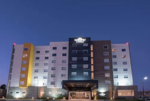 Microtel Inn & Suites by Wyndham Guadalajara Sur Hotels in Palomar