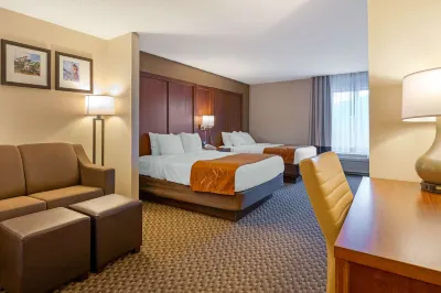 Comfort Suites South Haven Near I-96 Hotels in South Haven Charter Township