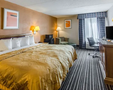 Econo Lodge Inn & Suites Norton - Wise South Hotels in Norton