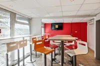 Premiere Classe Montelimar - les Tourettes Hotels in Les Tourrettes