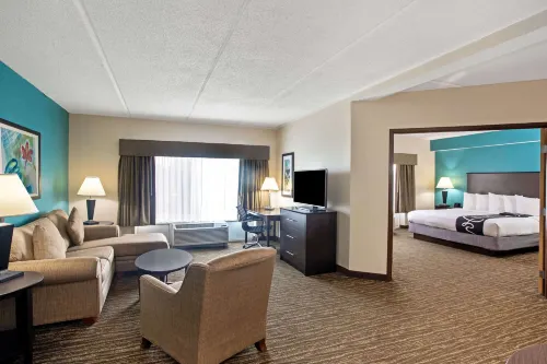 Comfort Inn & Suites Sarasota I75 - WiFi