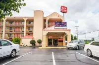 Econo Lodge Inn & Suites Memphis Hotels in Memphis